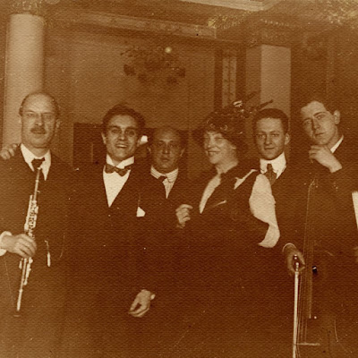 Albertine Zehme & ensemble after premiere of Schoenberg's Pierrot Lunaire in 1912