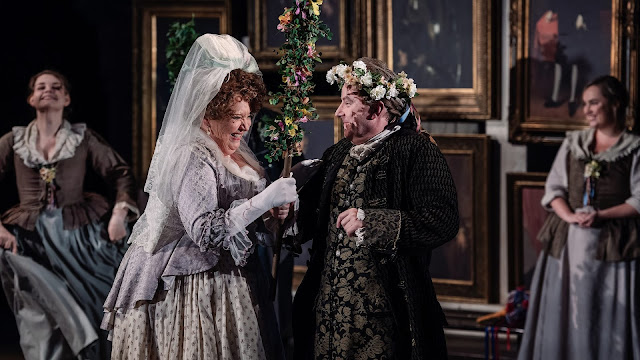 Mozart: Le nozze di Figaro - Susan Bickley, Neal Davies - Garsington Opera, 2024 (Photo: Julian Guidera)