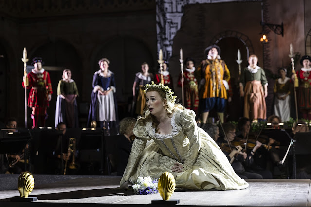 Gilbert & Sullivan: The Yeomen of the Guard - Llio Evans - Opera Holland Park (Photo: Ellie Kurtz)