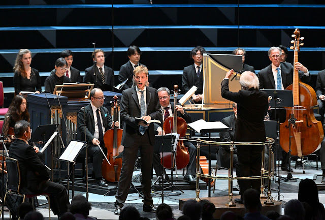 Bach: St John Passion - Alexander Chance, Masaaki Suzuki, Bach Collegium Japan at BBC Proms (Photo: BBC/ Mark Allen)