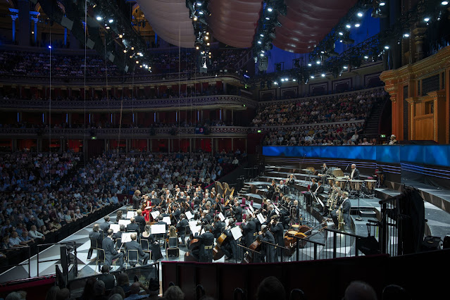 Dvorák: Cello Concerto - Anastasia Kobekina, Czech Philharmonic Orchestra, Jakub Hruša - BBC Proms (Photo: BBC/Andy Paradise )