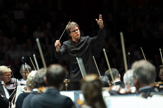 Josef Suk: Asrael Symphony - Czech Philharmonic Orchestra, Jakub Hruša - BBC Proms (Photo: BBC/Andy Paradise )