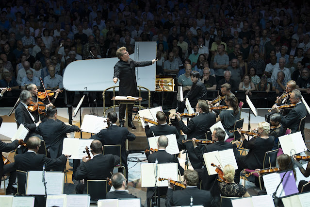 Dvorák: Piano Concerto - Mao Fujita, Czech Philharmonic Orchestra, Jakub Hruša - BBC Proms (Photo: BBC/Andy Paradise )