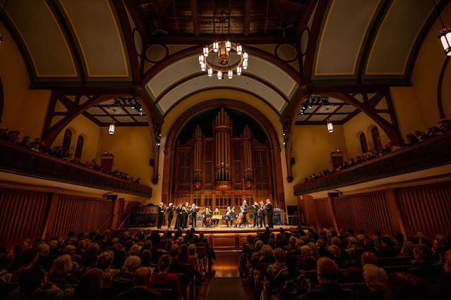 Tafelmusik in Jeanne Lamon Hall (Photo: Dahlia Katz)