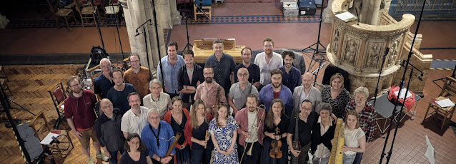 I Fagiolini during recording sessions for the Benevoli project