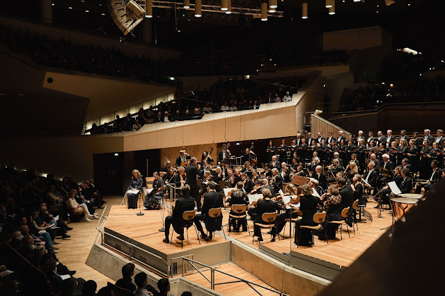 Neujahrskonzert): Mendelssohn’s Paulus - RIAS Kammerchor Berlin, Akademie für Alte Musik Berlin conducted by Florian Helgath; Philharmonie Berlin (Photo: Fabian Schellhorn)