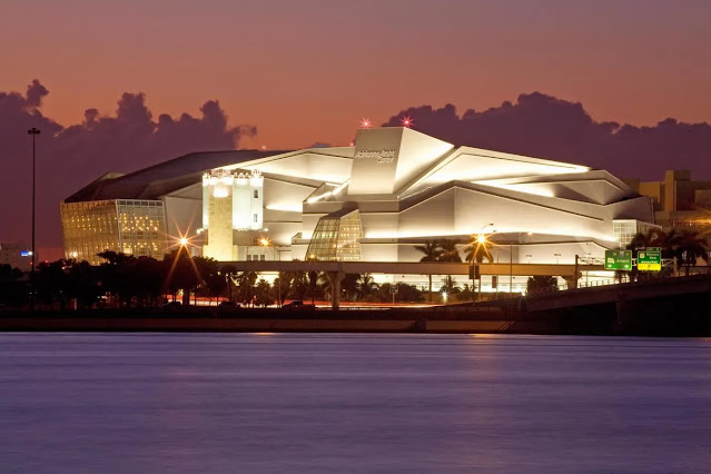 Adrienne Arsht Center, Miami (Photo: Tony Tur)