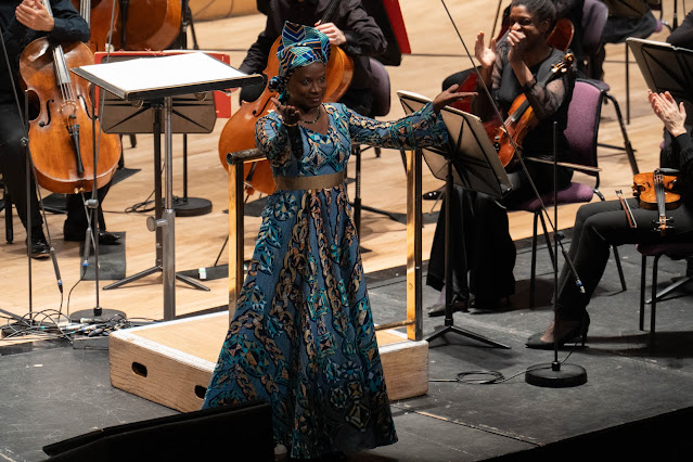 Philip Glass: Ifè: Three Yorùbá Songs - Angélique Kidjo, The Hallé, Robert Ames - The Bridgewater Hall, Manchester (Photo: Sharyn Bellemakers/The Hallé)