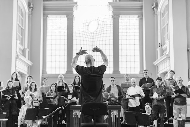 Jonathan Sells rehearsing the Monteverdi Choir in June 2024 at St Martin-in-the-Fields (Photo: Frances Marshall)