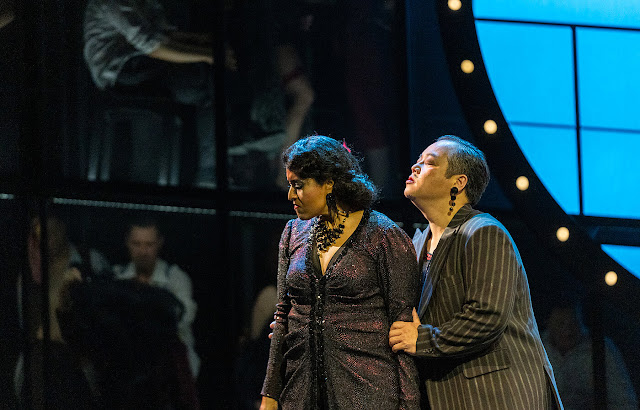 Offenbach: The Tales of Hoffmann - Adréana Kraschewski, Seungweon Lee - Oldenburgisches Staatstheater