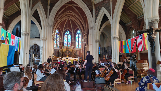 Side-By-Side - Brixton Chamber Orchestra & Lambeth school children, conductor Matthew O'Keeffe - Church of St John the Divine, Kennington