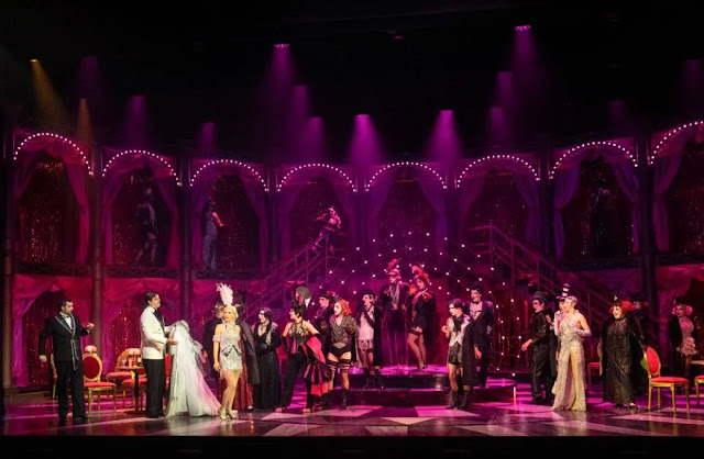 Johann Strauss: Die Fledermaus - The Grange Festival (Photo: © Richard Hubert Smith)