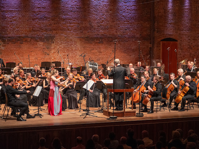 Helen Grime: Violin Concerto - Leila Josefowicz, BBC Symphony Orchestra, Sakari Oramo - Snape Maltings, Aldeburgh Festival (Photo: Britten Pears Arts)