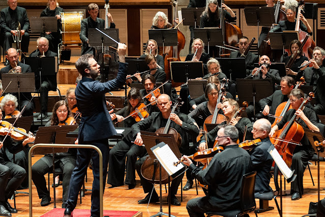 Elgar - Dinis Sousa, Orchestra of the Age of Enlightenment - Queen Elizabeth Hall