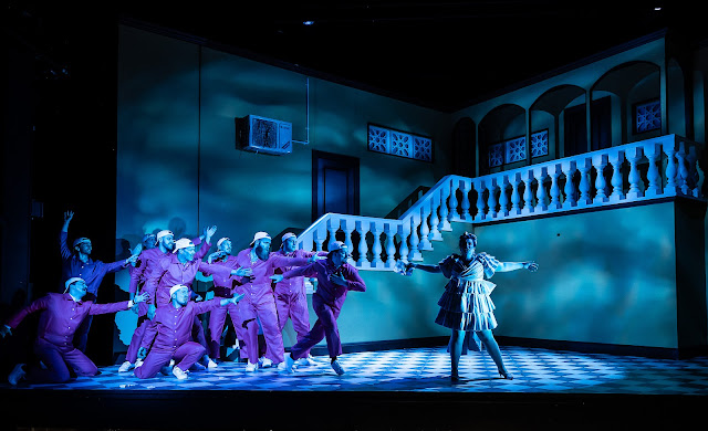 Rossini: Il barbiere di Siviglia - Lauren Young & chorus - Longborough Festival Opera, 2025 (Photo: Clive Barda)