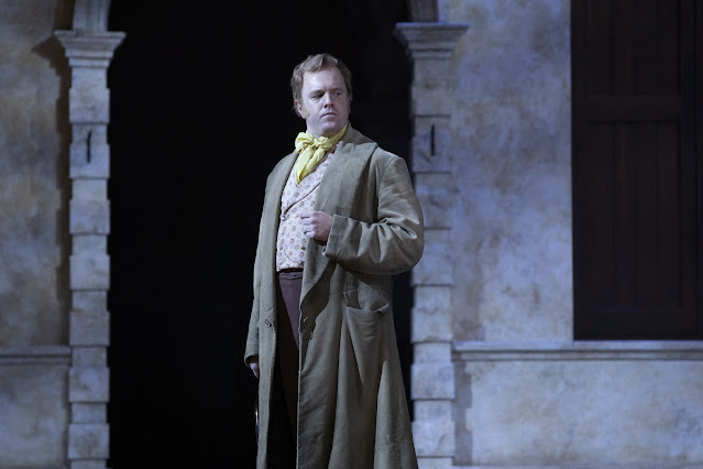 Donizetti: Lucia di Lammermoor - Morgan Pearse - Opera Holland Park (Photo: Ali Wright)