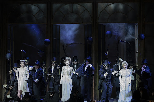 Verdi: La Traviata - Opera Holland Park 2025 (Photo: Ali Wright)