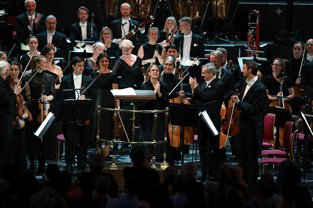 Anna Clyne, Danish National Symphony Orchestra, Fabio Luisi - BBC Proms at Royal Albert Hall (Photo: BBC/Chris Christodoulou)
