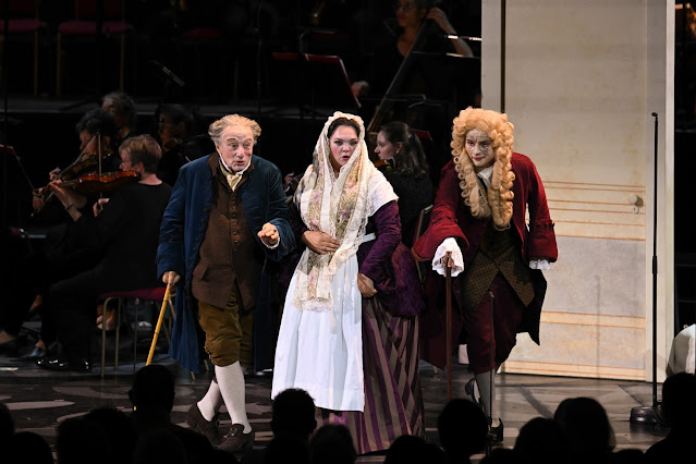 Mozart: Le nozze di Figaro - Alessandro Corbelli, Madeleiine Shaw, Robert Forrest - Glyndebourne at the BBC Proms (Photo: Chris Christodoulou/ BBC)