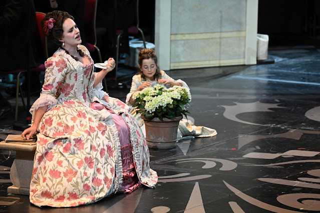 Mozart: Le nozze di Figaro - Louise Alder, Pippa Barton - Glyndebourne at the BBC Proms (Photo: Chris Christodoulou/ BBC)