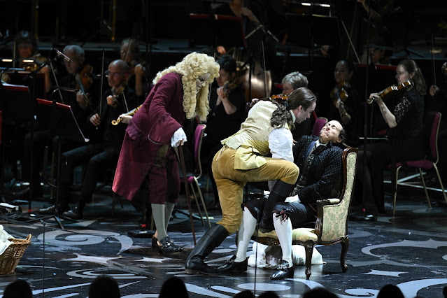 Mozart: Le nozze di Figaro - Robert Forrest, Huw Montague Rendall, Adèle Charvet, Orchestra of the Age of Enlightenment - Glyndebourne at the BBC Proms (Photo: Chris Christodoulou/ BBC)