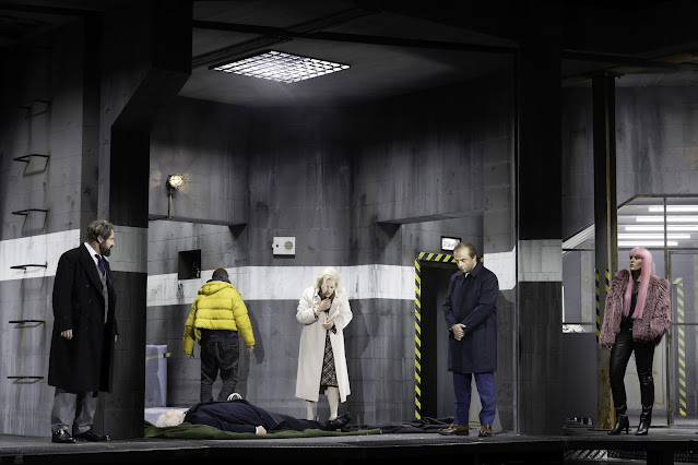 Handel: Giulio Cesare in Egitto - Christophe Dumaux (Giulio Cesare), Federico Fiorio (Sesto), Lucile Richardot (Cornelia), Andrey Zhilikhovsky (Achilla), Olga Kulchynska (Cleopatra) - Salzburg Festival (Photo: SF/Monika Rittershaus)