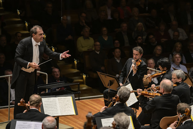 Daniele Gatti, Berlin Philharmonic - Philharmonie, Berlin Daniele Gatti, Berlin Philharmonic - Philharmonie, Berlin