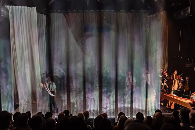 Monteverdi: L'incoronazione di Poppea - HGO at Jackson's Lane Theatre (Photo: Julian Guidera) Monteverdi: L'incoronazione di Poppea - HGO at Jackson's Lane Theatre (Photo: Julian Guidera)