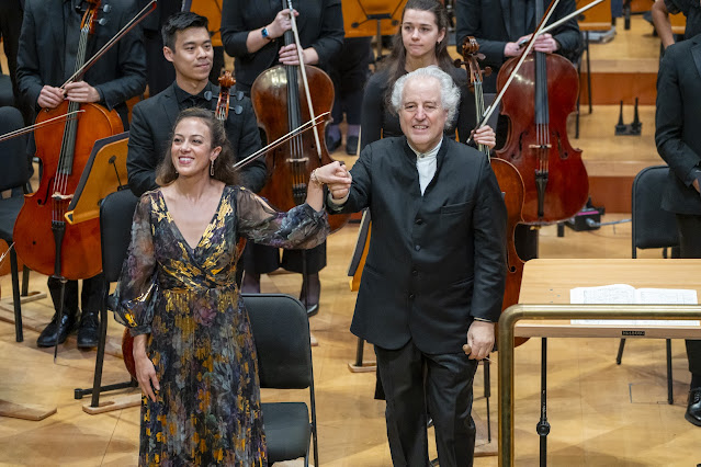 Mahler: Symphony No. 4 - Lauren Snouffer, Manfred Honeck, New World Symphony - New World Center, Miami