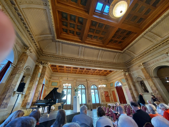 Hotel Schweizerhof Luzern ready for Schaghajegh Nosrati's recital