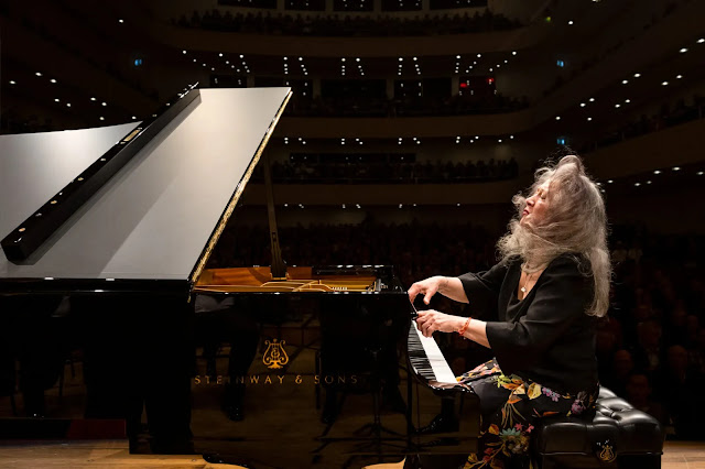 Martha Argerich at KKL Luzern (Photo: Luzerner Sinfonieorchester)