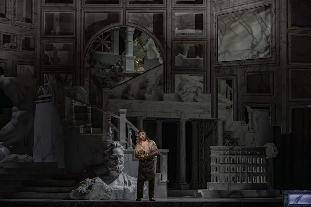 Berlioz: Benvenuto Cellini - La Monnaie/De Munt (Photo: Simon Van Rompay)