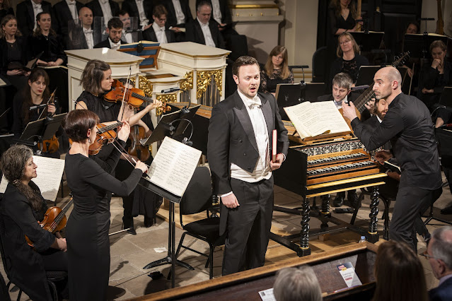 Bach: St John Passion - Nick Pritchard, Peter Whelan, Monteverdi Choir, English Baroque Soloists - St Martin in the Fields (Photo: Paul Marc Mitchell)