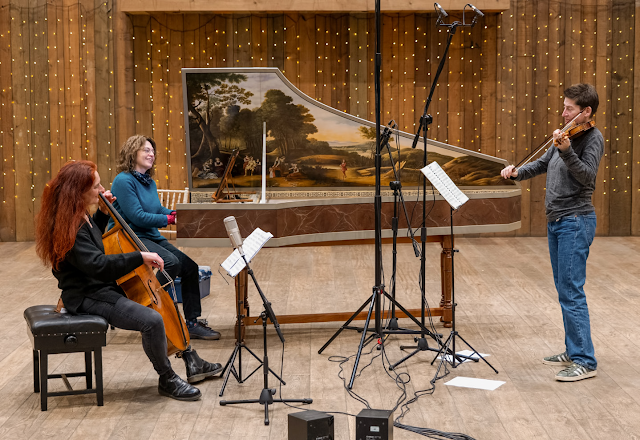 The Brook Street Band (Rachel Harris, Tatty Theo, Carolyn Gibley) at recording sessions (Photo: Robin Bigwood)