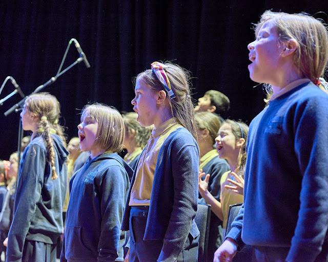 Alex Paxton: Candyfolk Space Drum - children of Belham Primary School (Photo: Orlando Gili) Alex Paxton: Candyfolk Space Drum - children of Belham Primary School (Photo: Orlando Gili)