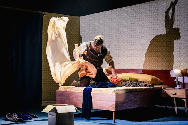 Charlotte Bray: Making Arrangements - Sam Hird - Royal Opera (Photo: Mark Senior)