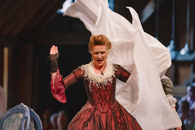 Mozart: The Marriage of Figaro - Olivia Ray - Wild Arts (Photo: Lucy Toms) Mozart: The Marriage of Figaro - Olivia Ray - Wild Arts (Photo: Lucy Toms)