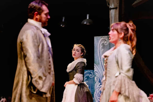 Mozart: The Marriage of Figaro - Timothy Nelson, Ellie Neate, Elinor Rolf Johnson - Wild Arts (Photo: Lucy Toms) Mozart: The Marriage of Figaro - Timothy Nelson, Ellie Neate, Elinor Rolf Johnson - Wild Arts (Photo: Lucy Toms)