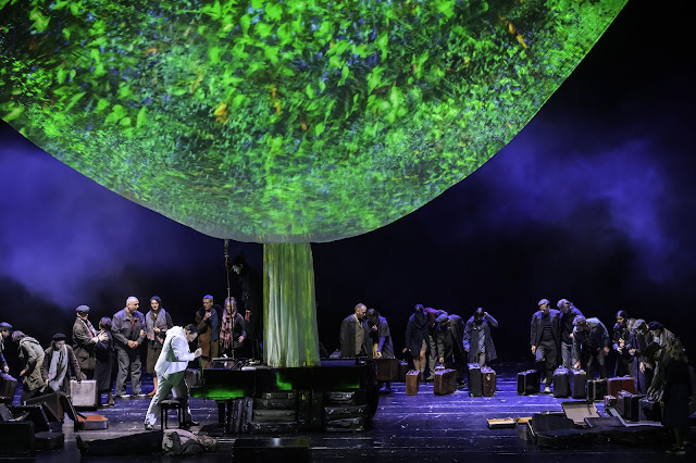 Wagner: Das Rheingold - Deutsche Oper Berlin (Photo: Bernd Uhlig) Wagner: Das Rheingold - Deutsche Oper Berlin (Photo: Bernd Uhlig)