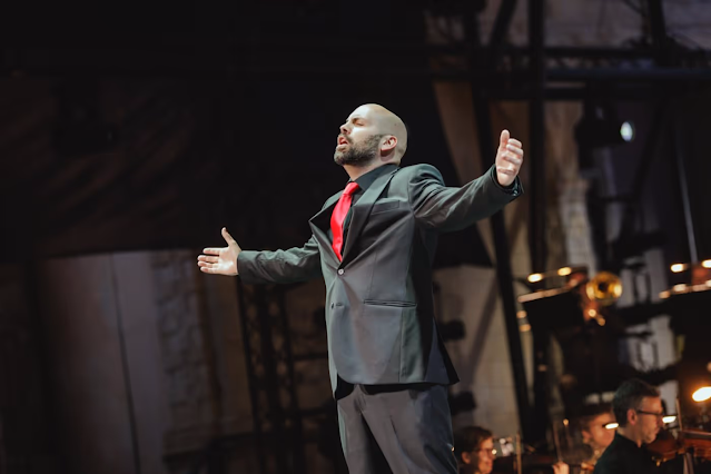 Puccini: Turandot - José de Eça - Opera Holland Park (Photo: Pablo Strong)