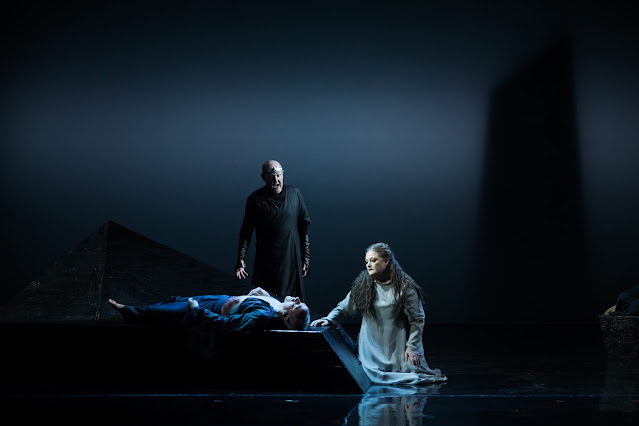 Wagner: Tristan und Isolde - Peter Wedd, Alistair Miles, Catherine Woodward - Longborough Festival Opera (Photo: Matthew Williams-Ellis) Wagner: Tristan und Isolde - Peter Wedd, Alistair Miles, Catherine Woodward - Longborough Festival Opera (Photo: Matthew Williams-Ellis)