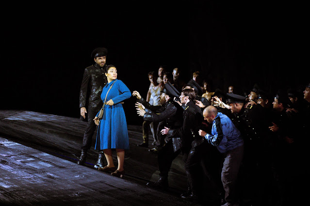 Bizet: Carmen - Liviu Holender, Kristina Mkhitaryan - Salzburg Festival (Photo: Virginia Rota)