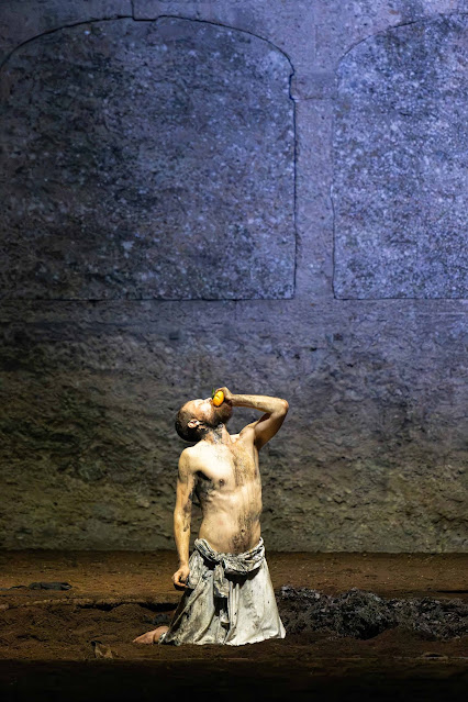 Messiaen: Saint François d’Assise - Philippe Sly - Salzburg Festival (Photo: Monika Rittershaus) Messiaen: Saint François d’Assise - Philippe Sly - Salzburg Festival (Photo: Monika Rittershaus)