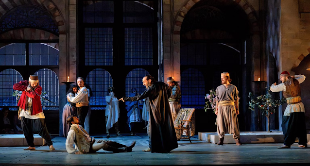 Mozart: Die Entführung aus dem Serail - Blonde (Julie Roset), Pedrillo (Thomas Cilluffo), Belmonte (Anthony León), Pasha Selim (Franck Saurel), Osmin (Michael Mofidian) and actors (Jake Barton, Jamie Campbell and Samuel Morgan-Freeman) - Glyndebourne (Photo: Bill Knight) Mozart: Die Entführung aus dem Serail - Blonde (Julie Roset), Pedrillo (Thomas Cilluffo), Belmonte (Anthony León), Pasha Selim (Franck Saurel), Osmin (Michael Mofidian) and actors (Jake Barton, Jamie Campbell and Samuel Morgan-Freeman) - Glyndebourne (Photo: Bill Knight)
