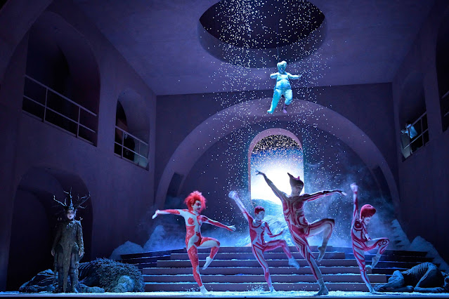 Richard Strauss: Ariadne auf Naxos - Anja Mittermuller (Dryad), Marlene Metzger (Echo) - Salzburg Festival (Photo: Thomas Aurin)