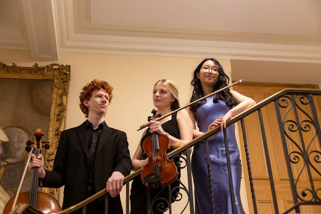 Trio Musae