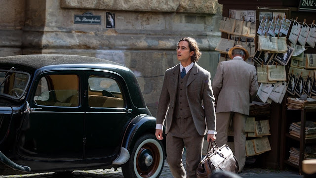 The Yellow Tie - Ben Schnetzer (Sergiu Celibidache) - director: Serge Ioan Celibidache, Oblique Media